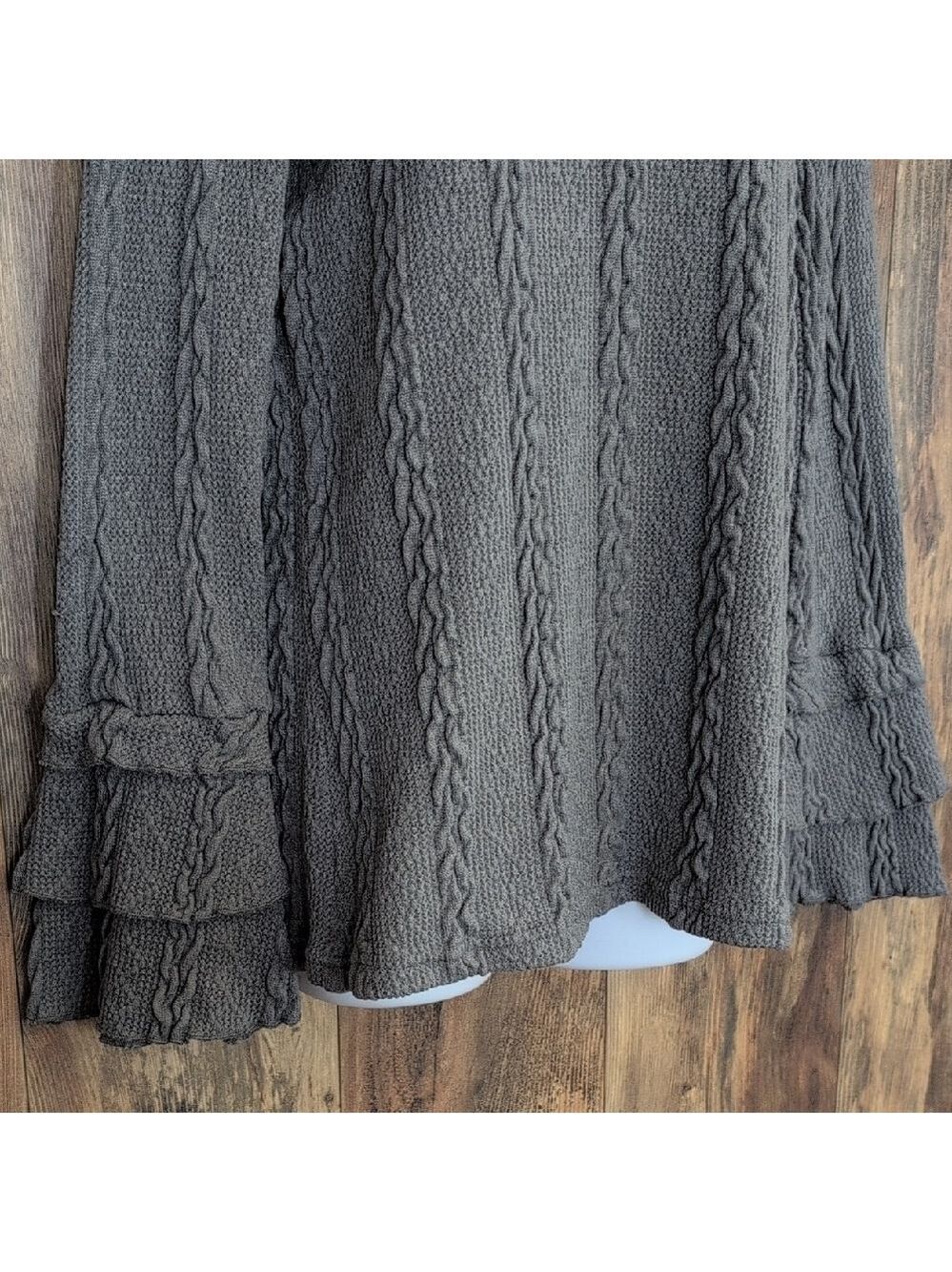 Doe & Rae Stylish Gray Knit Sweater S R123 - Picture 3 of 7